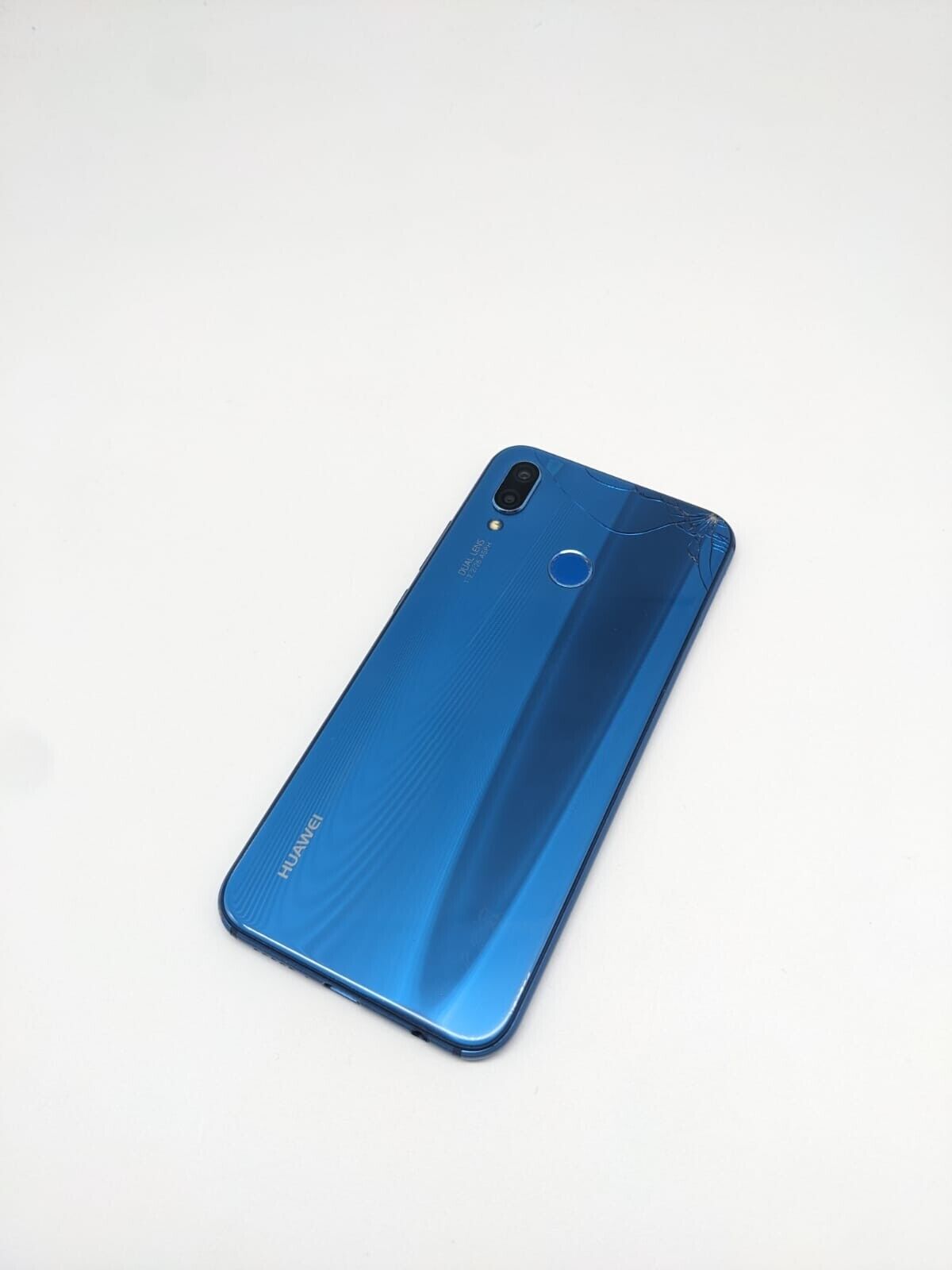 Huawei P20 Lite Blau Teilespender Ersatzteile | LÄDT/STARTET NICHT
