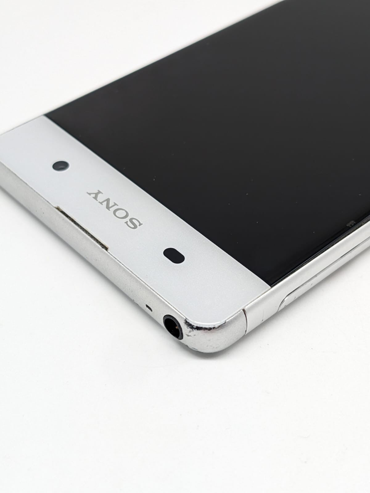 Sony Xperia XA Weiß F3111 Teilespender Ersatzteile | LÄDT/STARTET NICHT