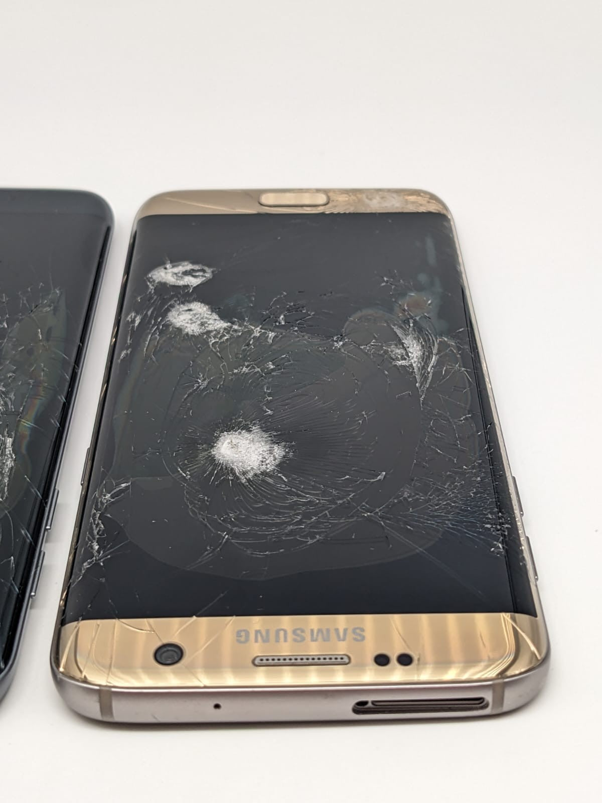 3x Samsung Galaxy S7 Edge SM-G935F Teilespender Ersatzteile | DEFEKT