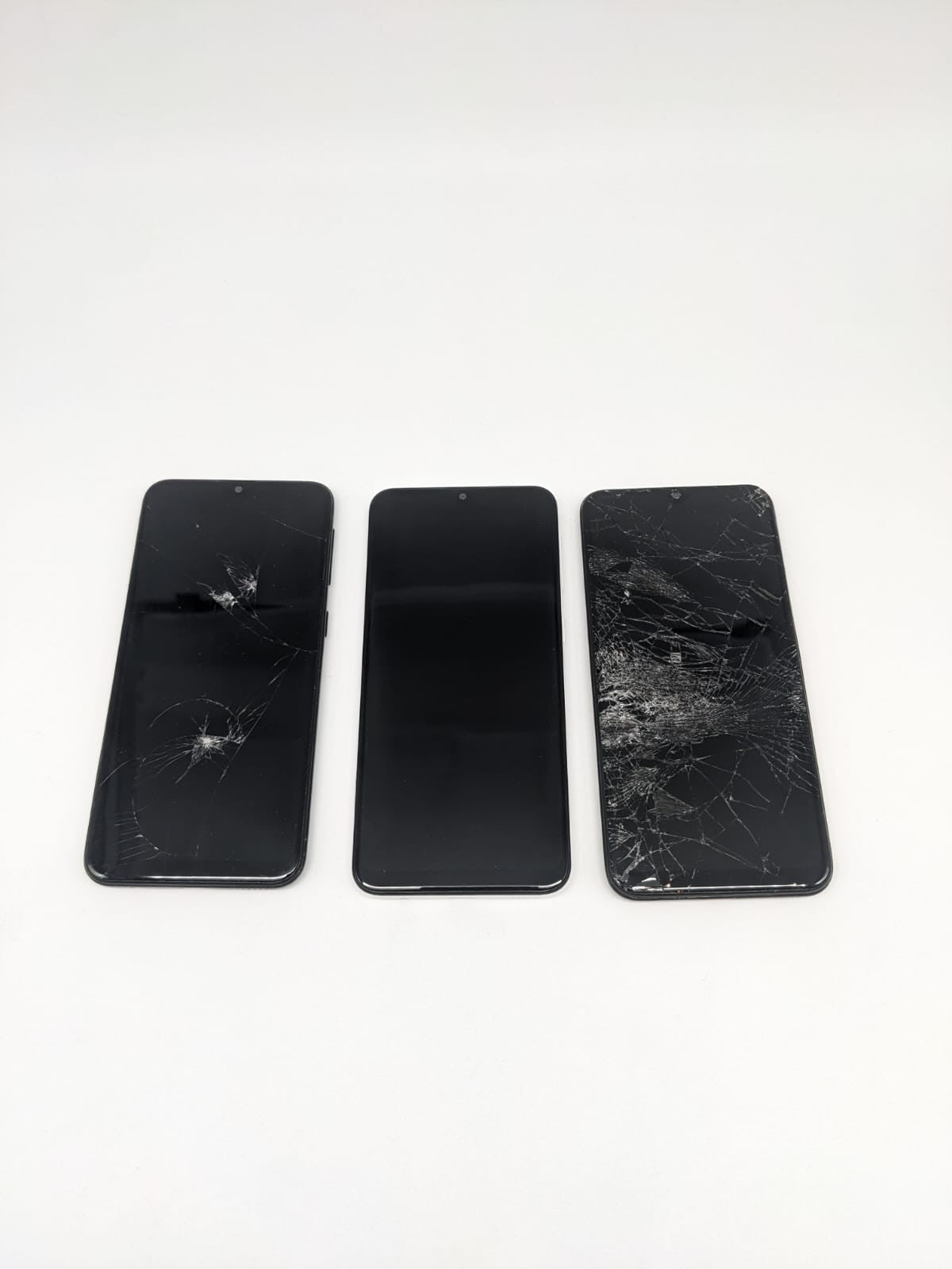 3x Samsung Galaxy A20e Konvolut Sammlung Posten | LADEN/STARTEN NICHT