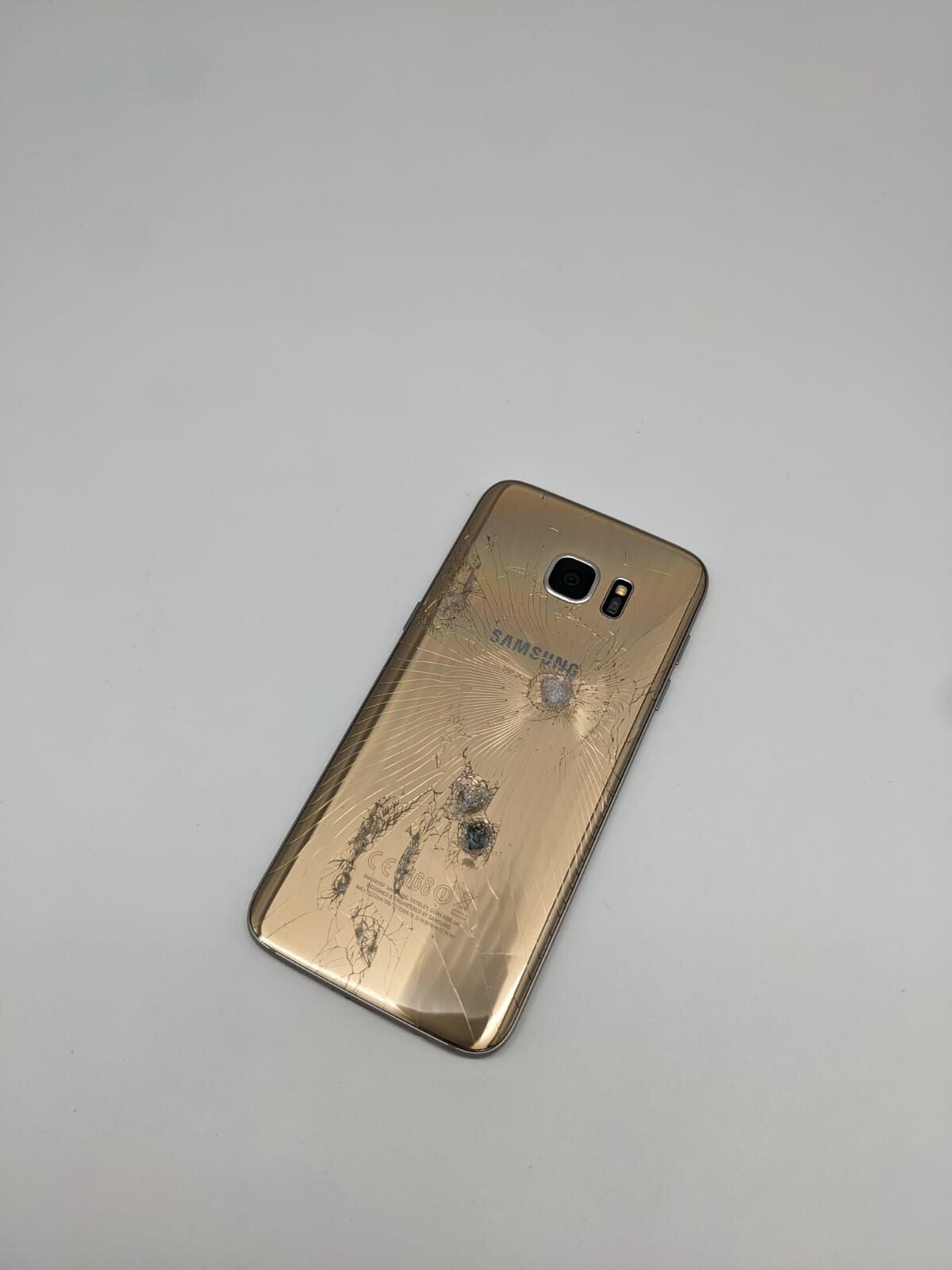 Samsung Galaxy S7 Edge SM-G935F Gold | LÄDT/STARTET NICHT