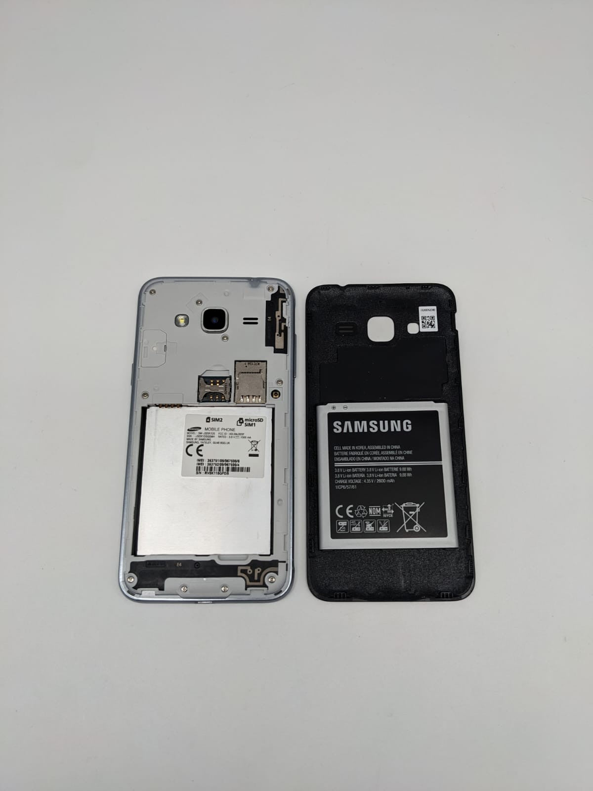 Samsung Galaxy J3 2016 SM-J320FN/DS Schwarz | OHNE SIMLOCK