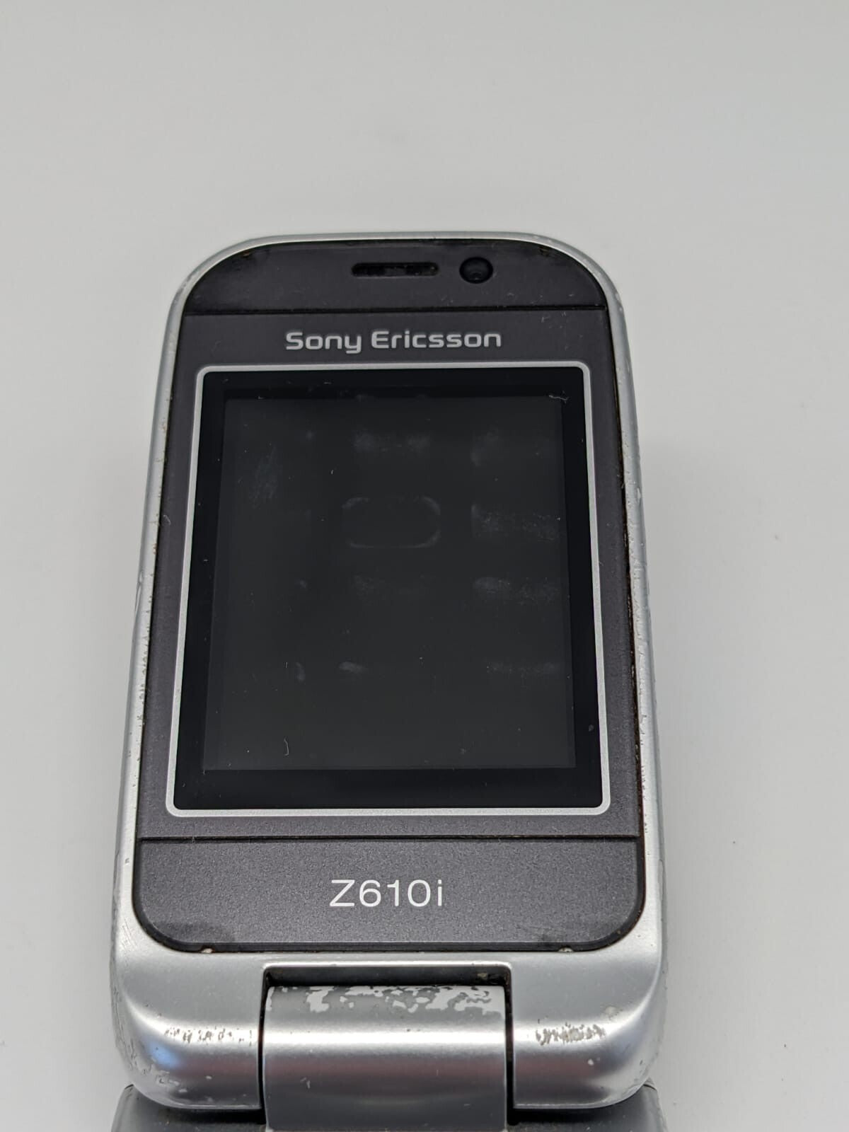 Sony Ericsson Z610i Grau Klapphandy | OHNE AKKU | OHNE SIMLOCK