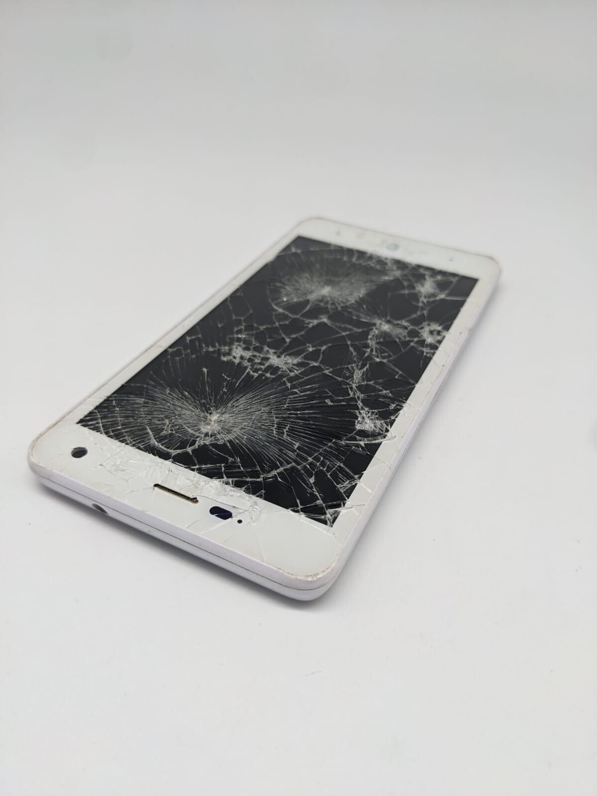 ZTE Blade L3 Weiß Smartphone Teilespender Ersatzteile | OHNE AKKU | UNGETESTET