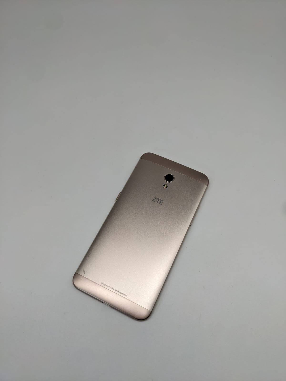 ZTE Blade V7 Silber Smartphone Teilespender | DISPLAYSCHADEN