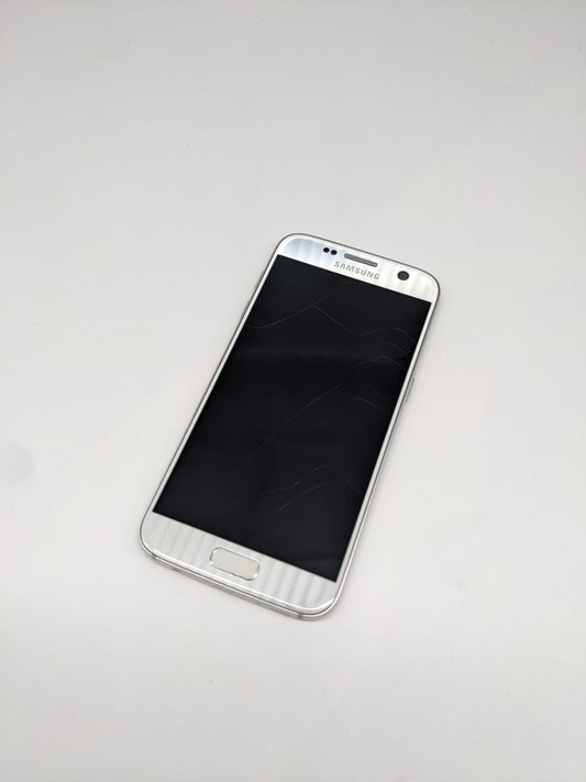 Samsung Galaxy S7 SM-G930F Smartphone Teilespender | LÄDT/STARTET NICHT