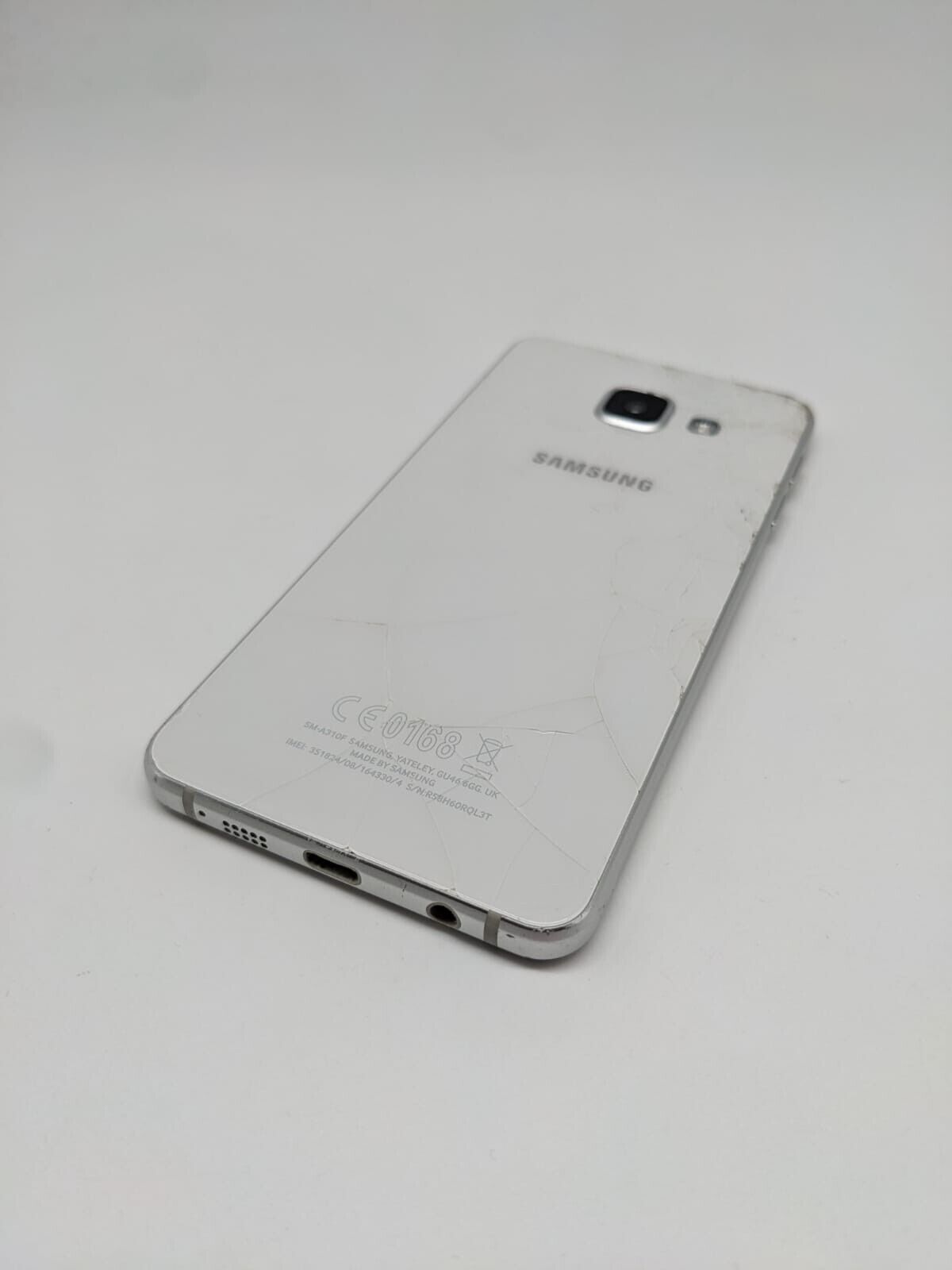 Samsung Galaxy A3 2016 SM-A310F 16 GB Weiß | OHNE SIMLOCK
