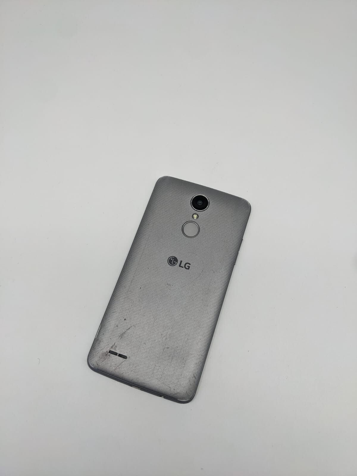 LG K8 2017 Grau LG-M200N Smartphone | OHNE AKKU | DISPLAYDEFEKT