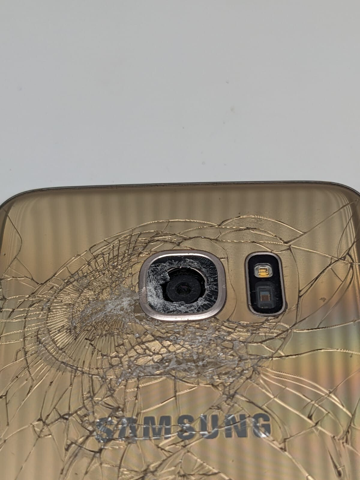 Samsung Galaxy S7 Edge SM-G935F Gold | DISPLAYDEFEKT | UNGETESTET