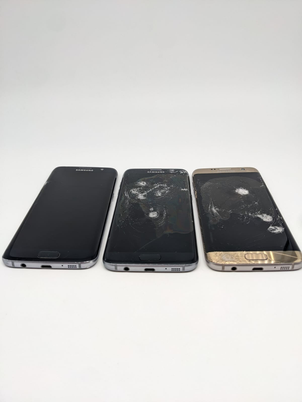 3x Samsung Galaxy S7 Edge SM-G935F Teilespender Ersatzteile | DEFEKT