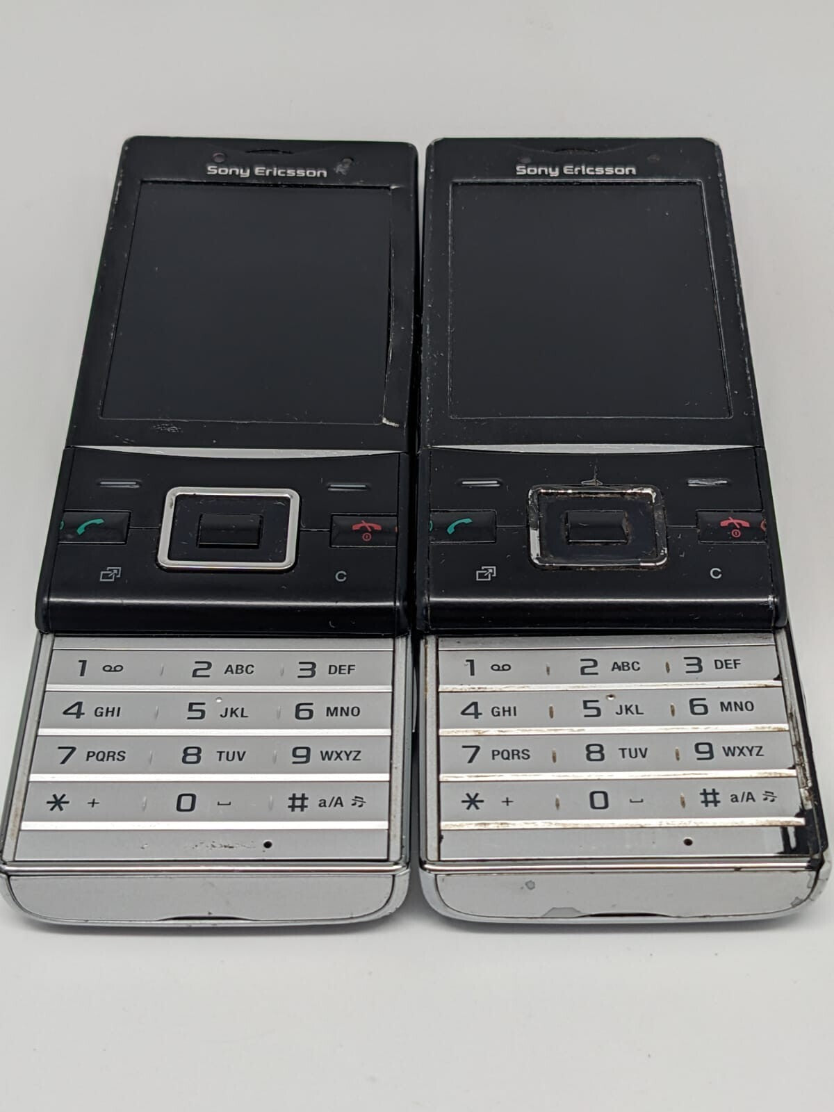 2x Sony Ericsson Hazel J20i Schwarz Handy | OHNE AKKU | UNGETESTET