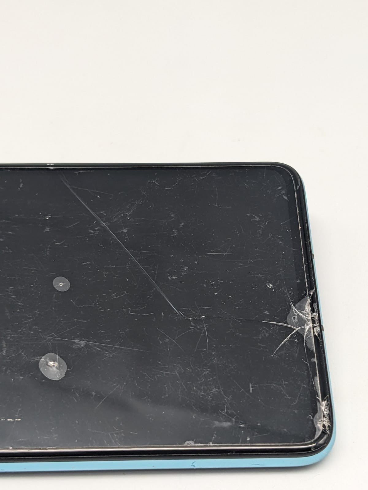 Huawei P30 ELE-L29 Smartphone Blau Teilespender | LÄDT/STARTET NICHT