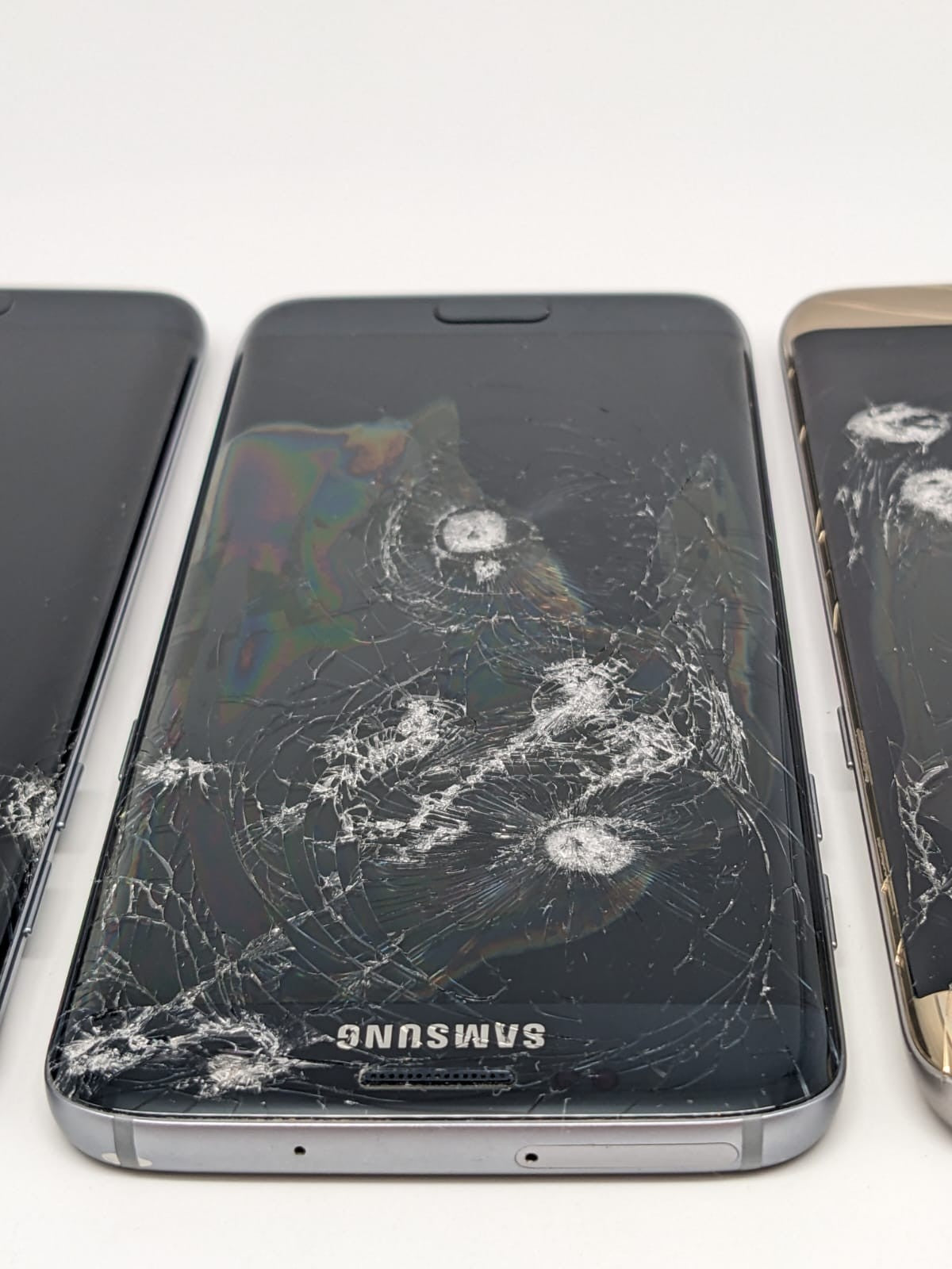 3x Samsung Galaxy S7 Edge SM-G935F Teilespender Ersatzteile | DEFEKT