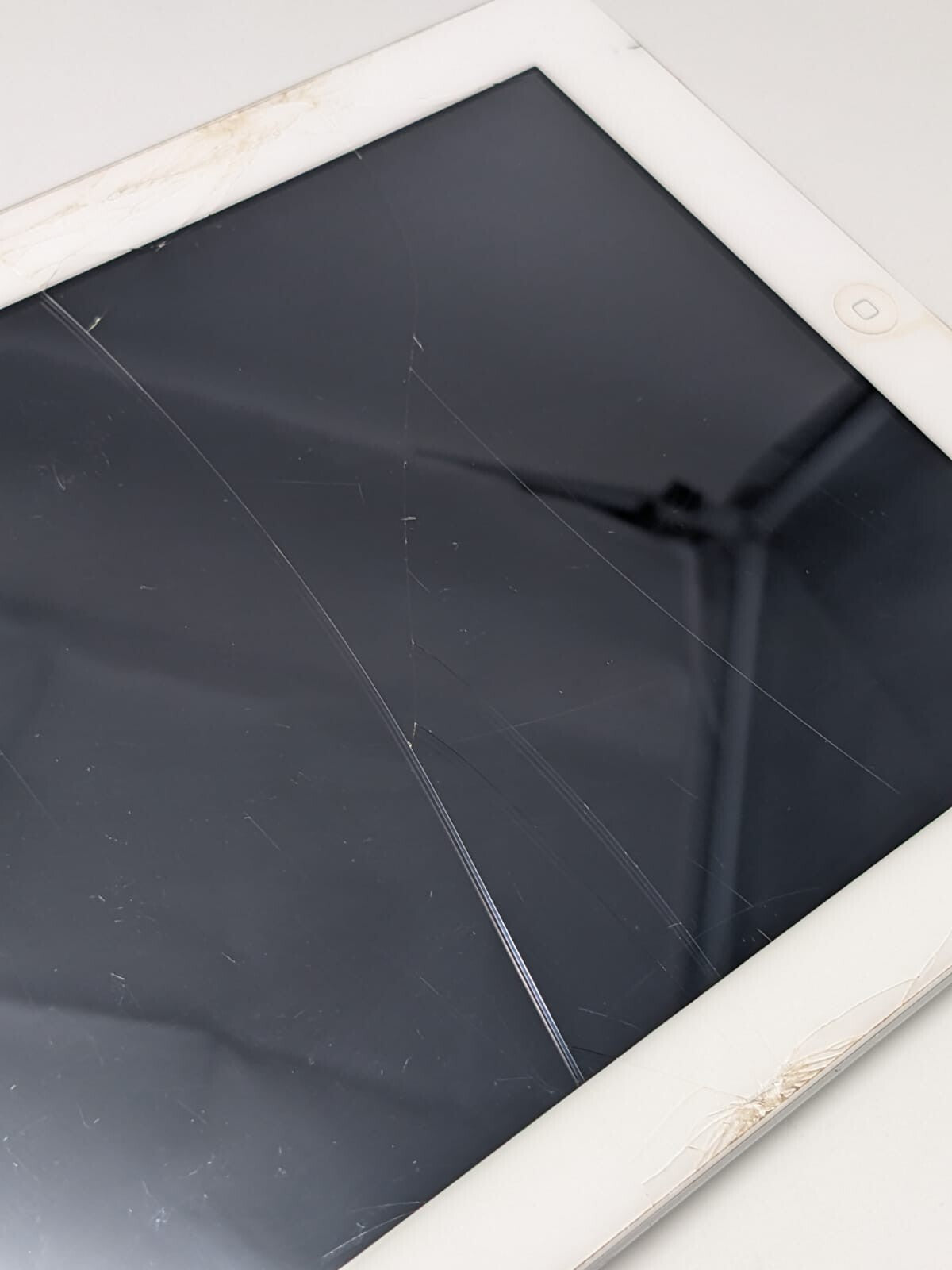 Apple iPad 2 A1395 16GB IOS Silber Tablet | TEILESPENDER