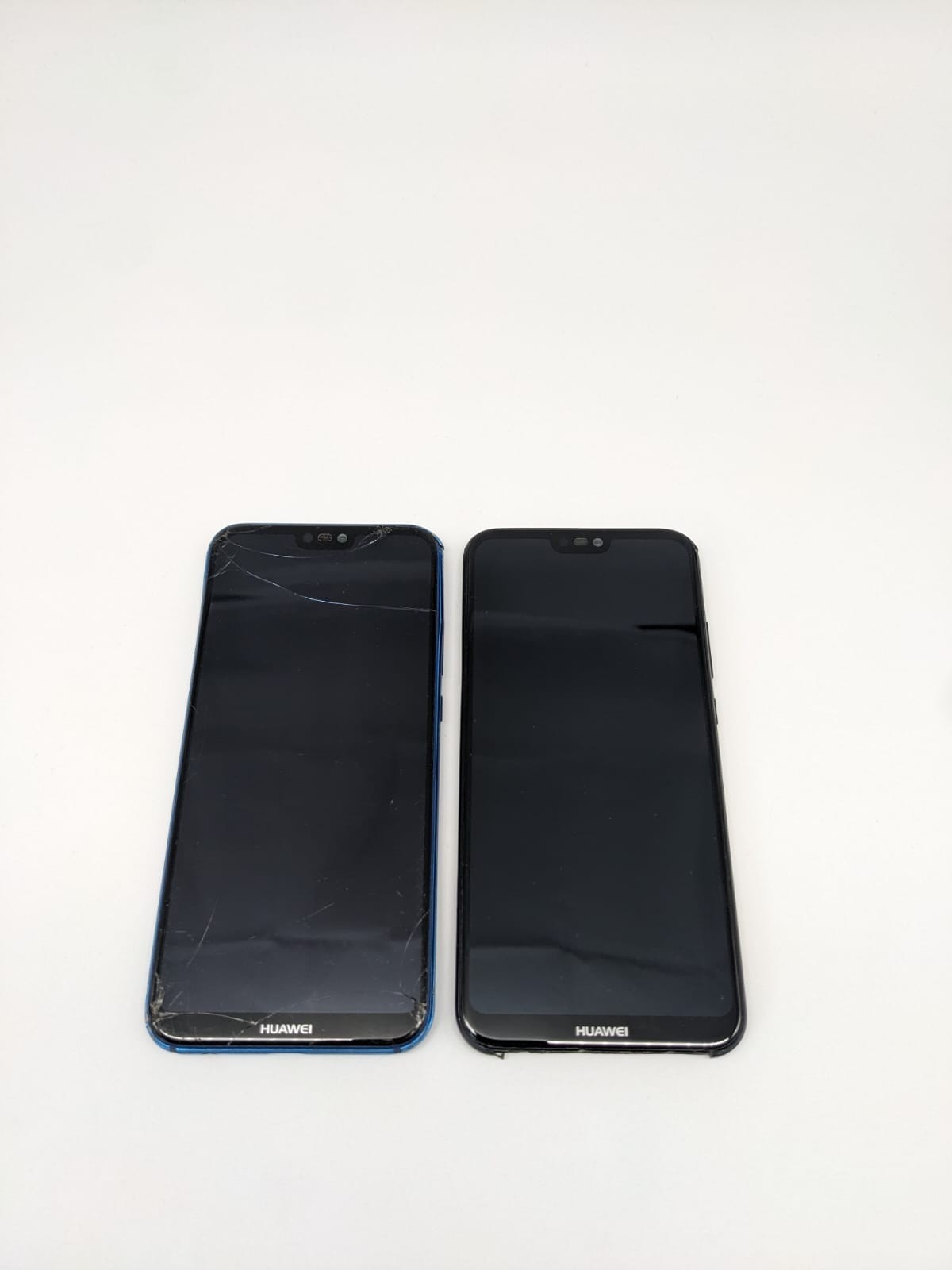 2x Huawei P20 Lite Schwarz Blau Teilespender Ersatzteile | LÄDT/STARTET NICHT