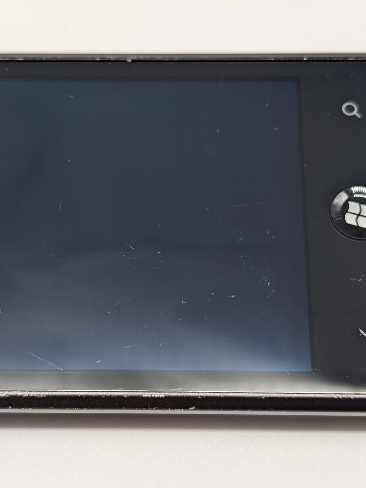 Samsung Omnia 7 GT-I8700 Schwarz Smartphone | OHNE AKKU | UNGETESTET