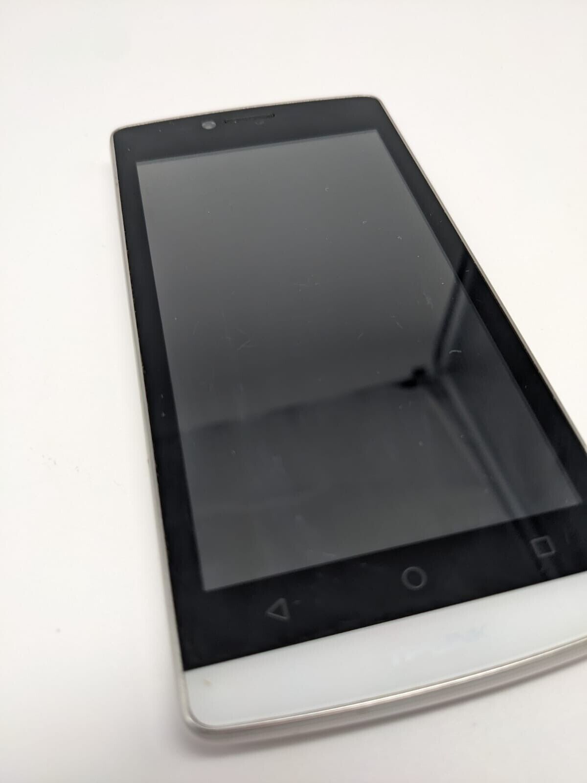 NEFFOS TP-LINK C5L 8GB Dual Sim Weiß UNGETESTET S0038