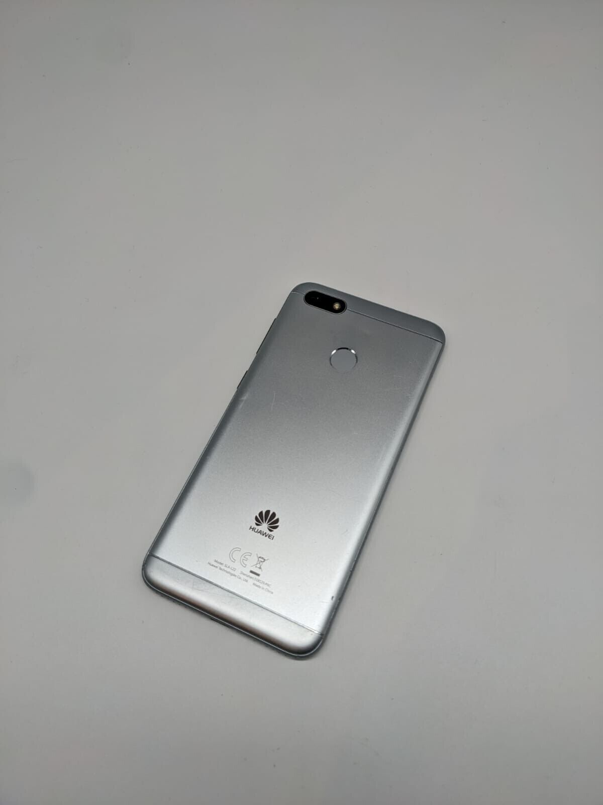 Huawei Y6 pro 2017 SLA-L22 Weiß Smartphone | OHNE SIMLOCK