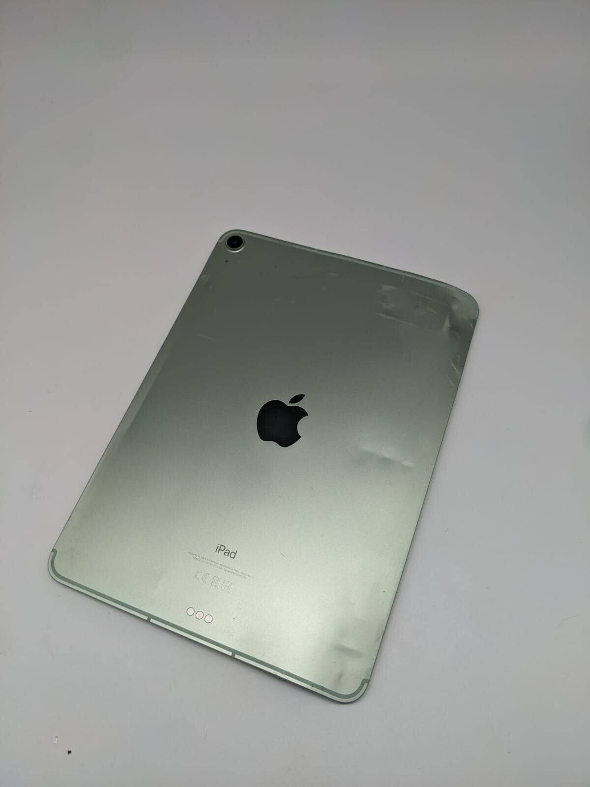 Apple iPad Air 4. Gen  A2072 Silber Teilespender Ersatzteile | STARK BESCHÄDIGT