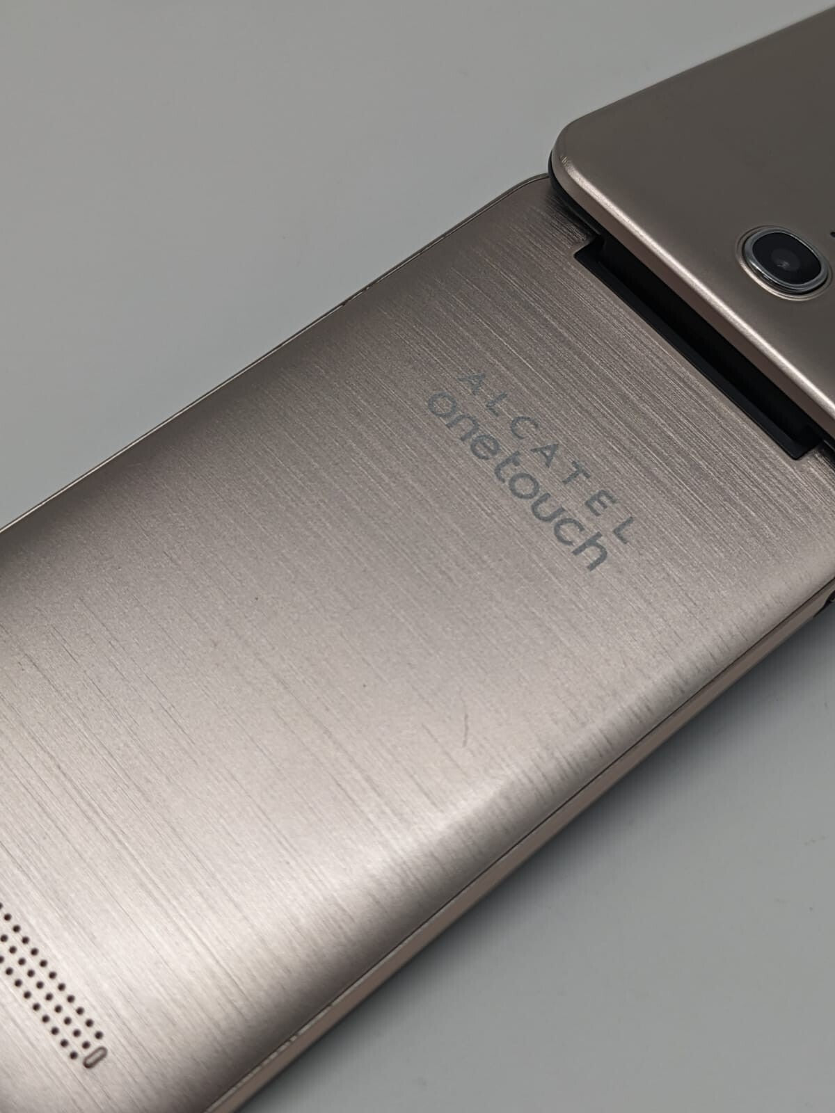 Alcatel OneTouch 2012G Gold Seniorenhandy | OHNE SIMLOCK
