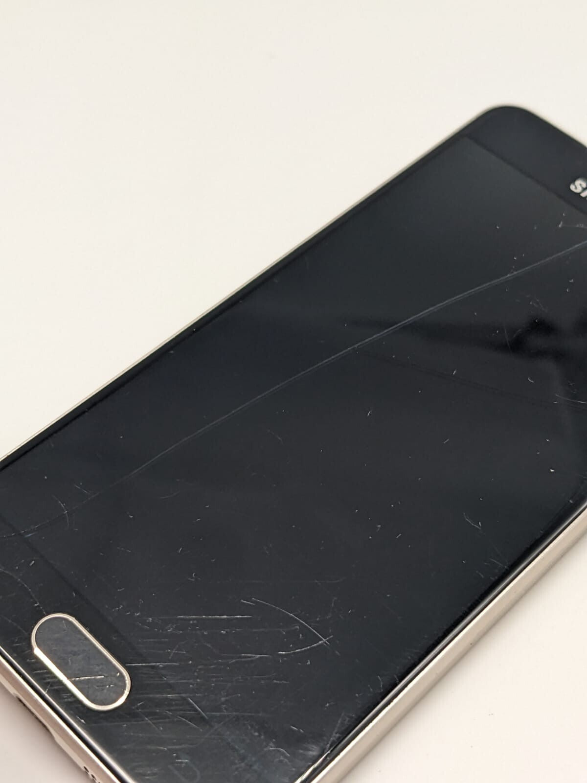 Samsung Galaxy A3 2016 SM-A310F 16GB Schwarz Gold | OHNE SIMLOCK