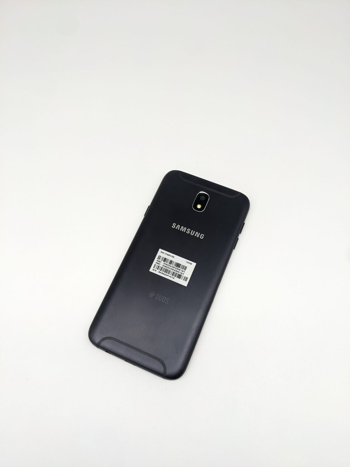 Samsung Galaxy J7 2017 SM-J730F/DS Schwarz 16GB | OHNE SIMLOCK
