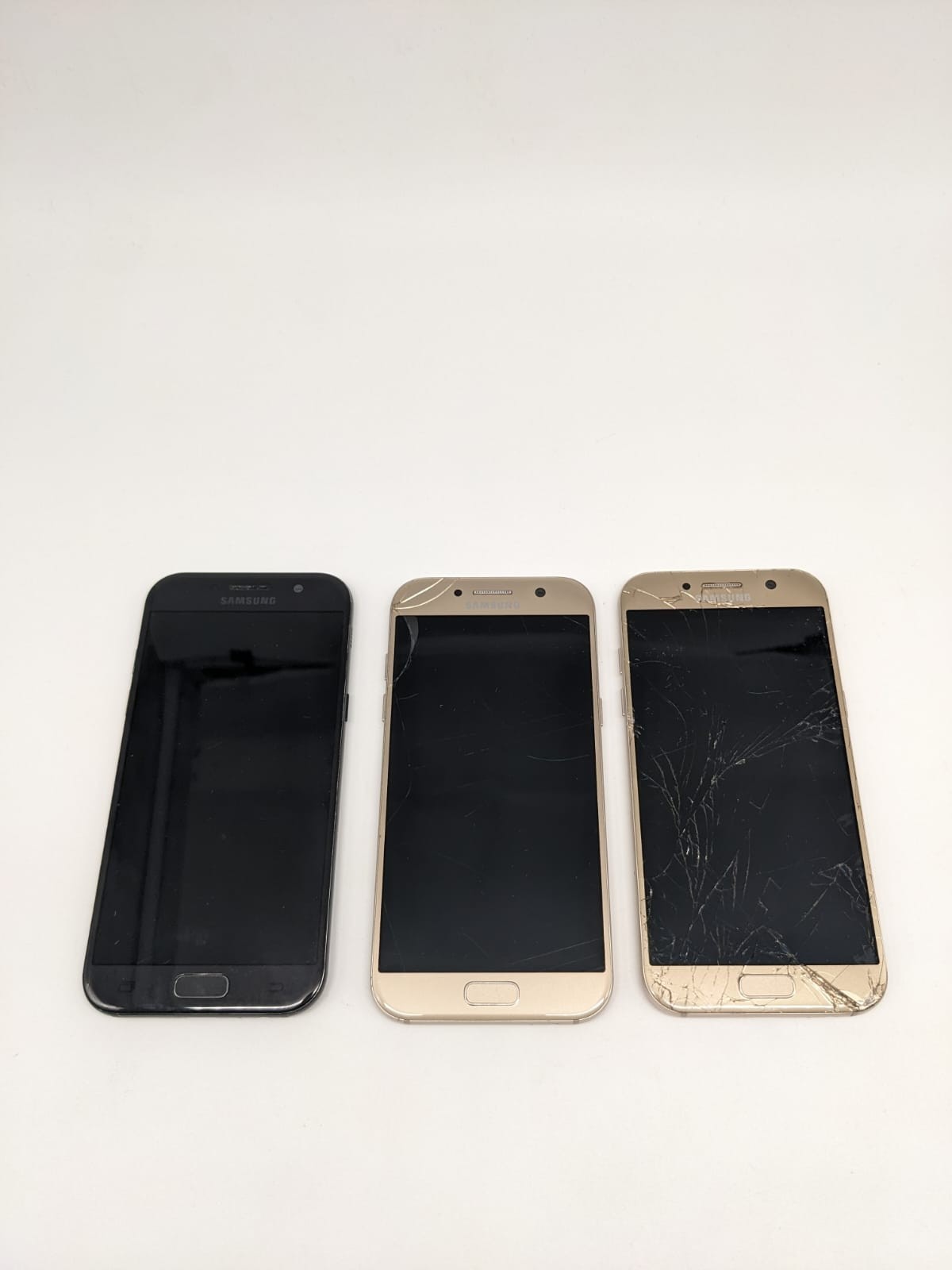 3x Samsung Galaxy A5 SM-A520F Teilespender Ersatzteile Konvolut Sammlung Posten