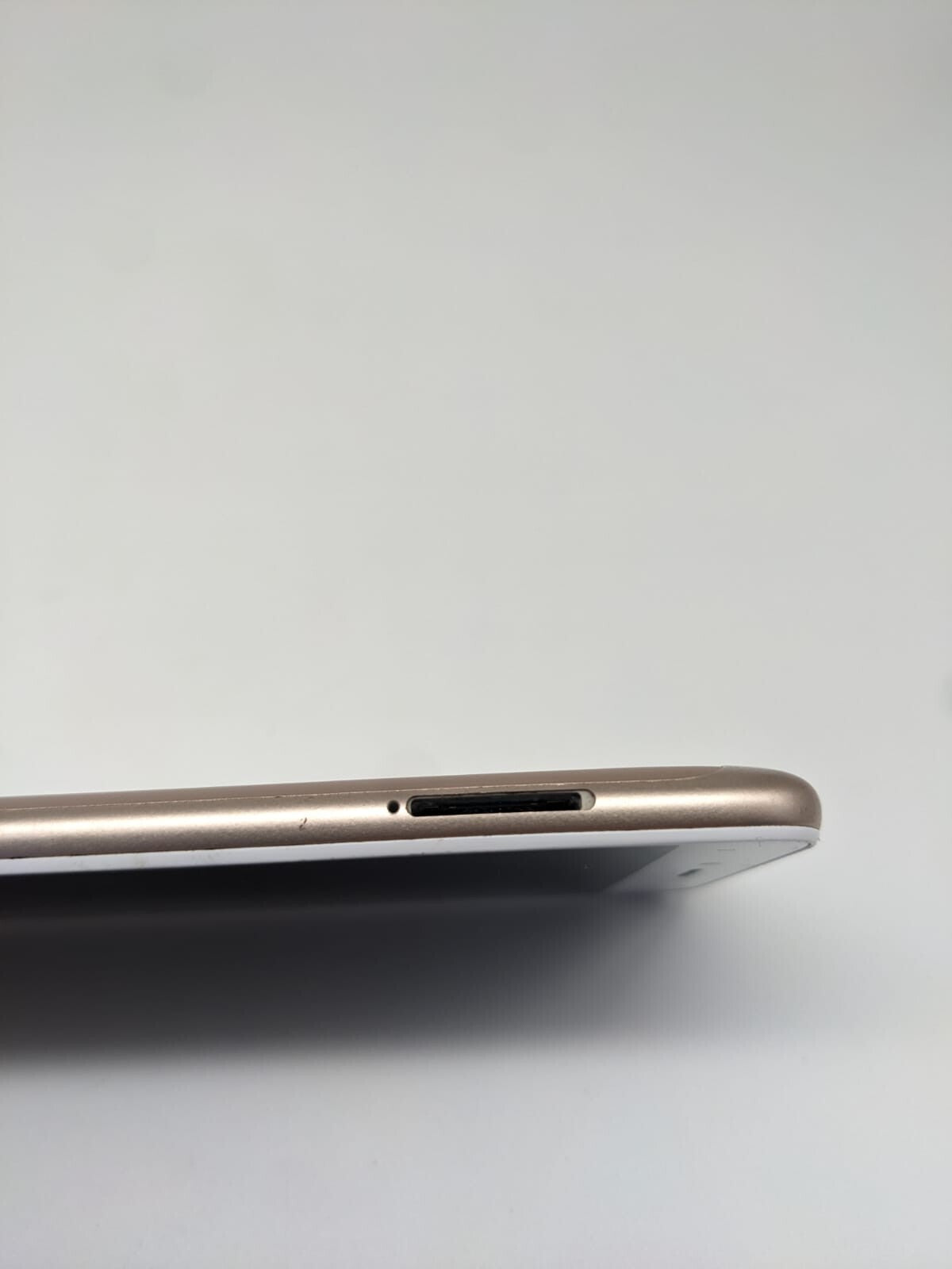 Huawei Honor 6A DLI-L22 Weiß Smartphone Ersatzteile | LÄDT/STARTET NICHT