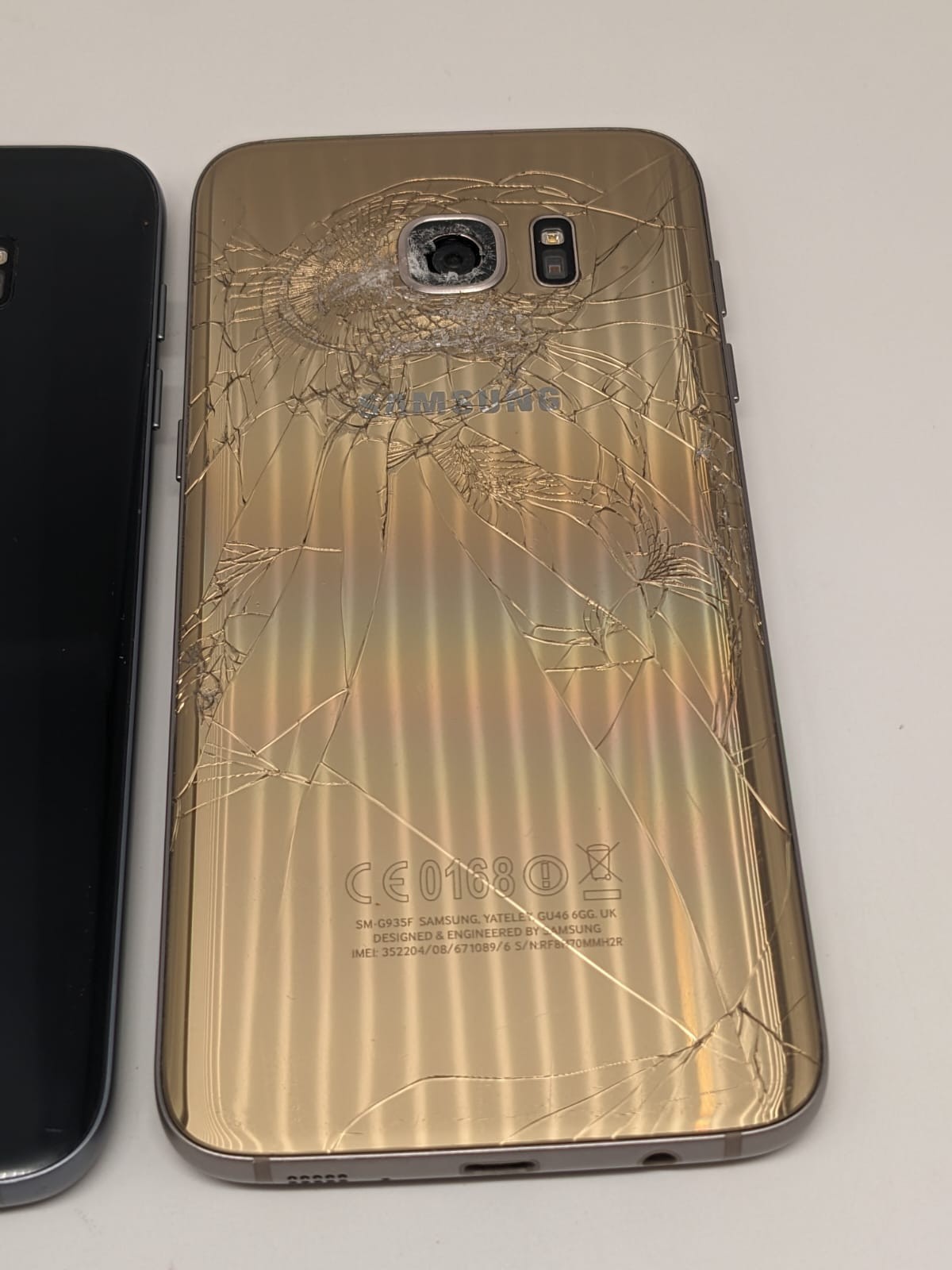 3x Samsung Galaxy S7 Edge SM-G935F Teilespender Ersatzteile | DEFEKT