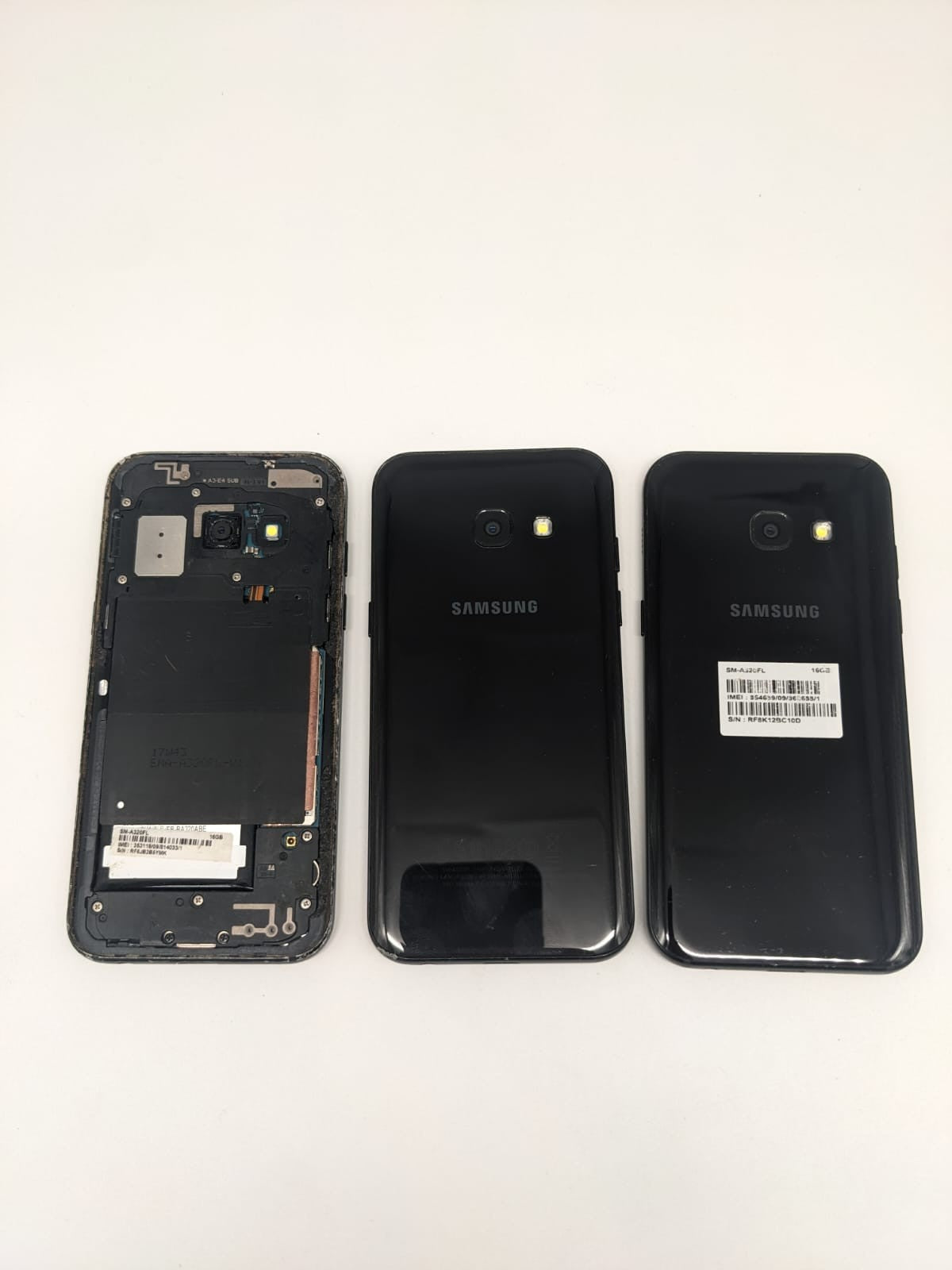 3x Samsung Galaxy A3 2017 SM-A320FL Konvolut Sammlung Posten | DEFEKT