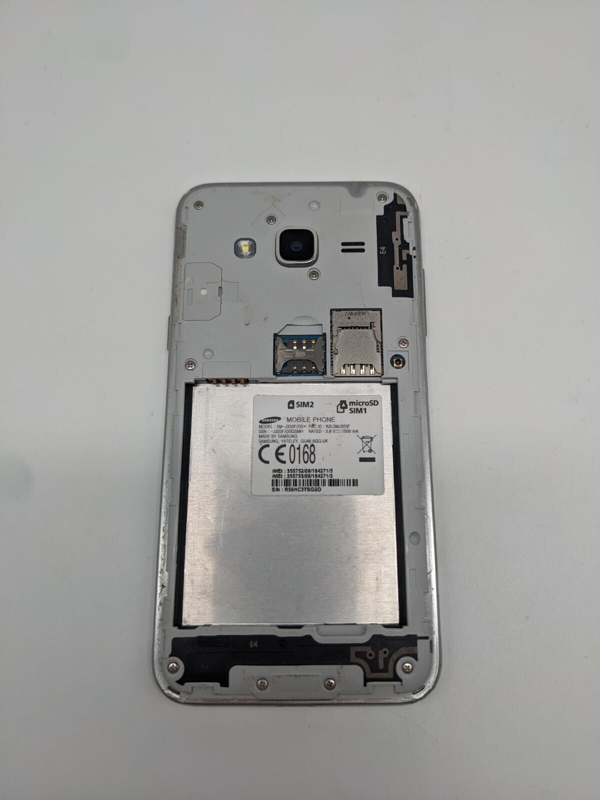 Samsung Galaxy J3 2016 SM-J320F/DS 8GB Dual Sim Weiß | DEFEKT