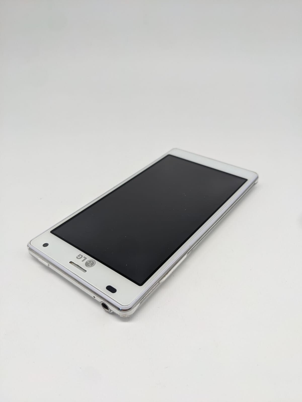 LG  Optimus 4X HD P880 Weiß Smartphone | OHNE AKKU | LÄDT/STARTET NICHT