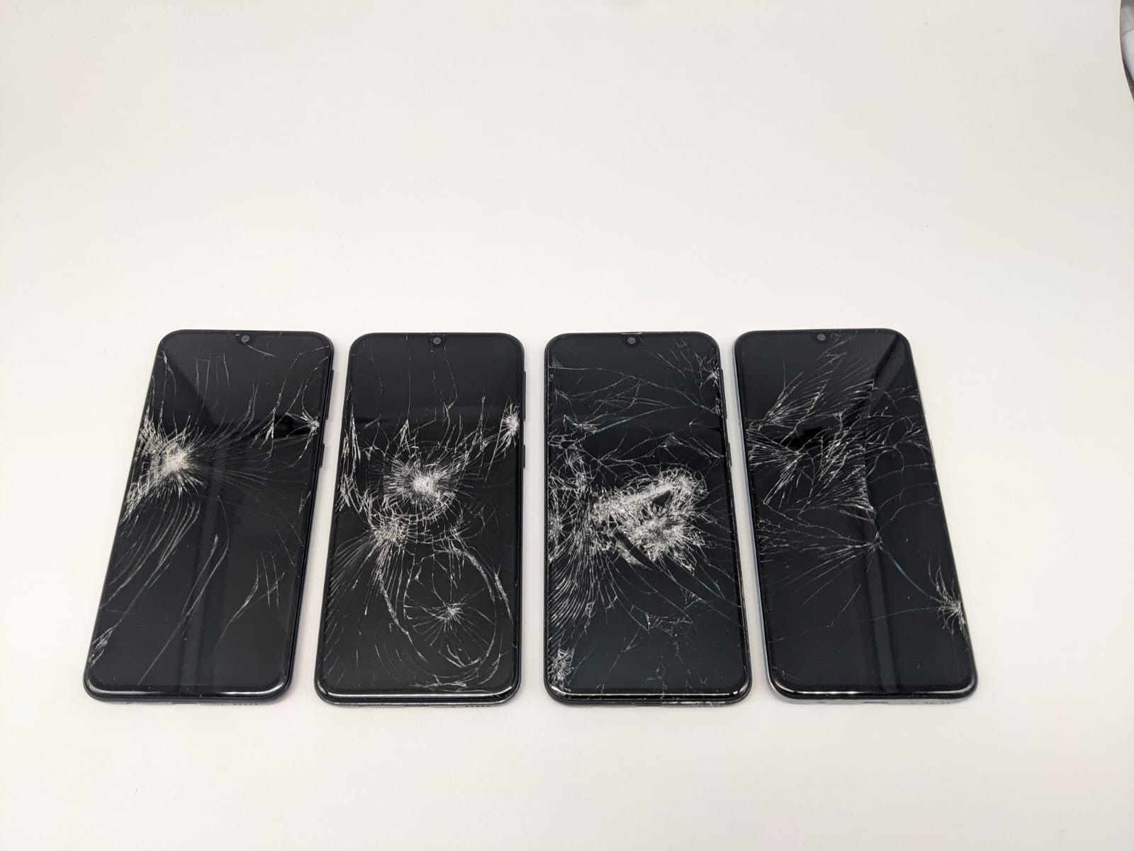 4x Samsung Galaxy A40 SM-A405FN/DS Smartphone | LÄDT/STARTET NICHT