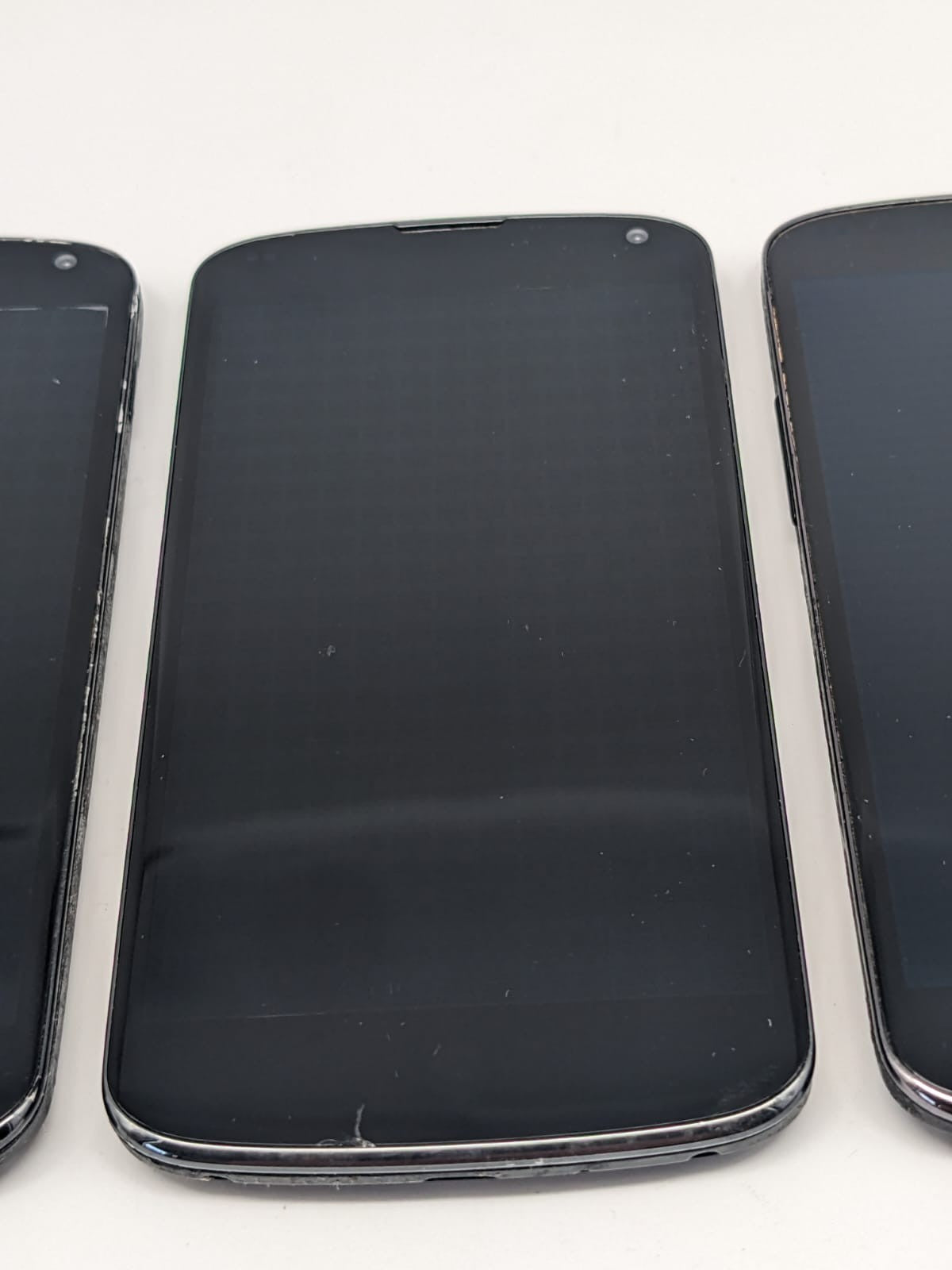 3x LG Google Nexus 4 E960 Schwarz Teilespender Ersatzteile | LÄDT/STARTET NICHT