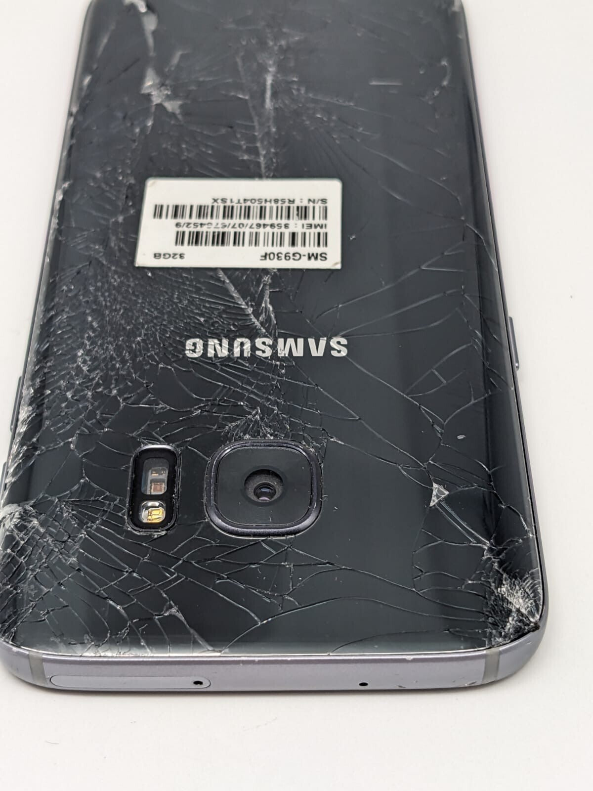 Samsung Galaxy S7 SM-G930F Schwarz Teilespender | OHNE AKKU | UNGETESTET.