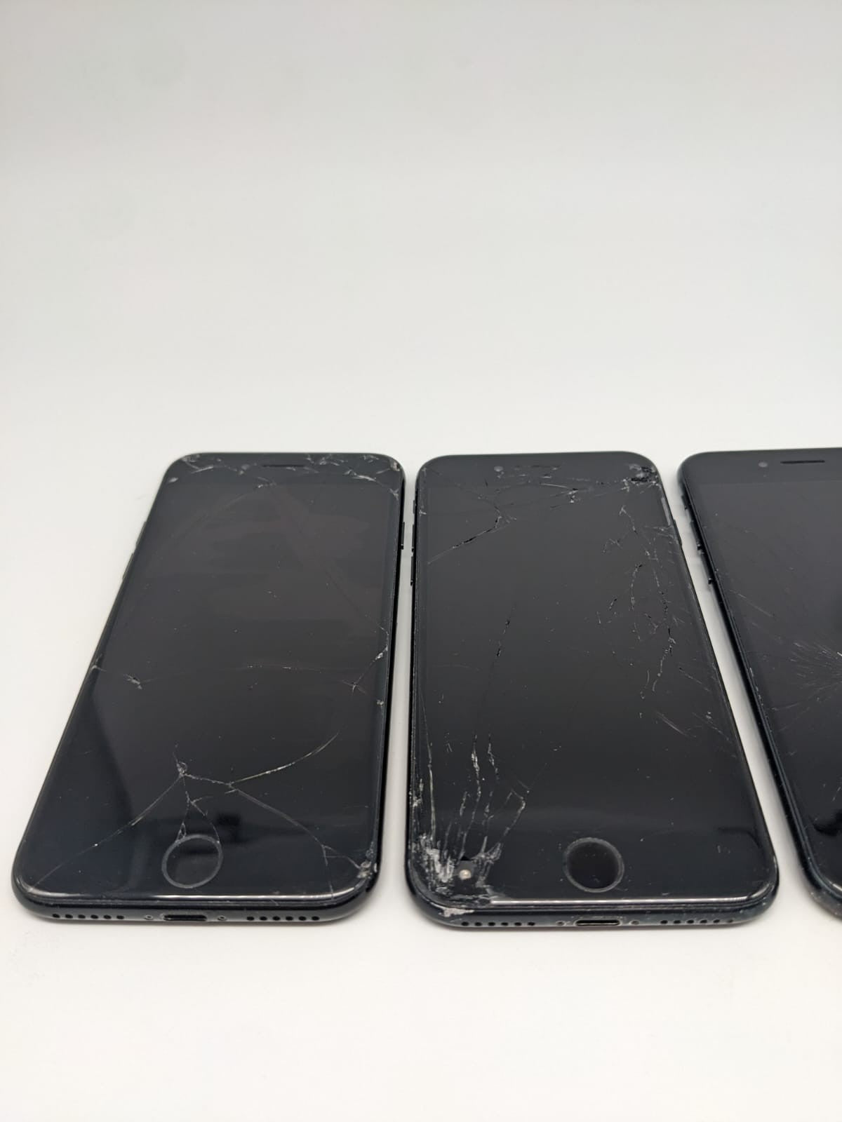 4x Apple iPhone 7 Teilespender Konvolut Sammlung Ersatzteile Bastler | DEFEKT