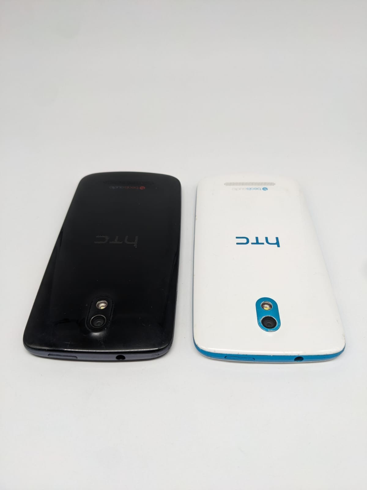 2x HTC Desire 500 Teilespender Ersatzteile Bastler | LÄDT/STARTET NICHT