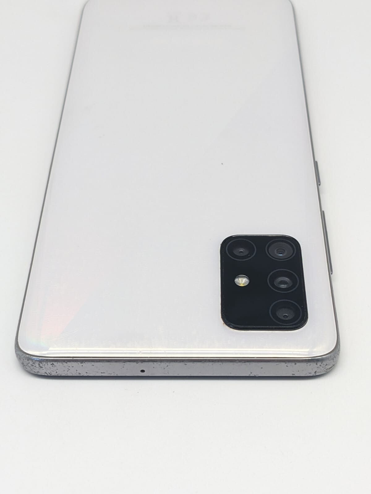 Samsung Galaxy A51  SM-A515F Weiß Teilespender Ersatzteile | LÄDT/STARTET NICHT